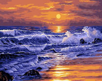 Закат солнца над буйным морем