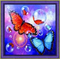 Красивые бабочки в мыльных пузырях