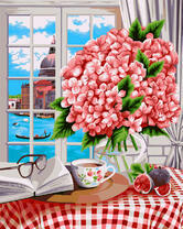 Пышный букет роз в веницианском домике