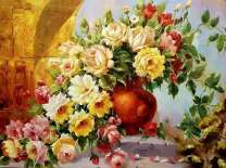 Букет цветов в белой вазе