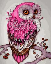 Розовая совушка на ветке дерева