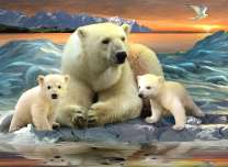 Белая медведица с медвежатами на льдине