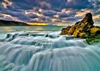 Море и скалы