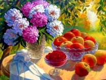 Столик с букетом, яблоками и ягодами