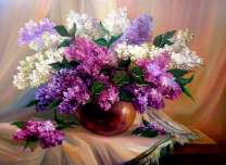 Вазочка с пышным букетом сирени