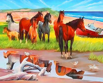 Стадо диких лошадей на берегу моря