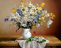 Букет полевых цветов на белой салфеточке