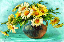 Голубой кувшин с букетом ромашек