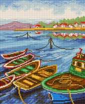 Причал лодок на озере