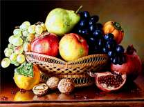 Вазочка с виноградом и фруктами