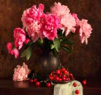 Натюрморт из пионов и вишенок