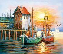 Пара кораблей у деревянного причала