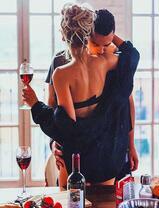 Романтический вечер с вином