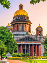 Исаакиевский собор в лучах летнего солнца