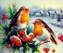 Птички на рябине у заснеженной деревни