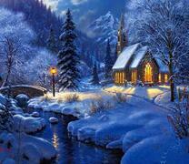 Церквушка в горном лесу у ручья