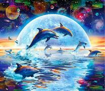 Стая дельфинов на фоне полной луны