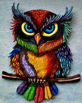 Злой филин с цветными перьями