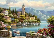 Живописная бухта возле маленького городка