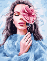 Изящная дама с маком