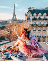 Пикник на крыше Парижа