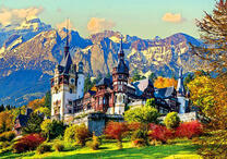 Старинный замок в горах