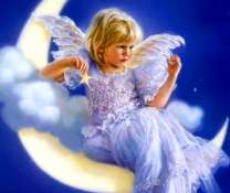 Маленький ангелок на луне