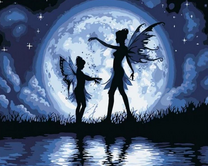 Фея и ее помощница на фоне полнолуния
