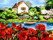 Маковое поле у домика у реки