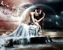 Девушка на фоне ночного моря