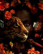 Леопард и африканка в цветах