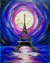Эйфелева башня на фоне луны