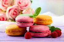 Розы, печенье и малинка