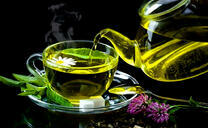 Вкусный чай с ромашкой