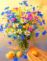 Букет ромашек с полевыми цветочкаим и абрикосы