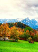 Осенний вид на Доломитовые Альпы