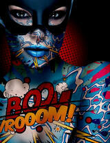 Девушка в маске