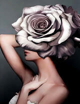 Девушка с кремовой розой в волосах