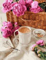 Нежные пионы и вкусный кофе