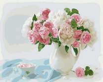 Нежный букет роз в белом кувшине