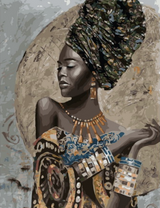 Африканская девушка в традиционном наряде