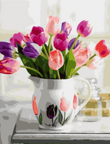 Большой кувшин с букетом тюльпанов