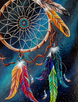 Ловец снов с разноцветными перьями