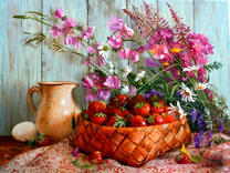 Деревенский натюрморт с цветами и клубникой