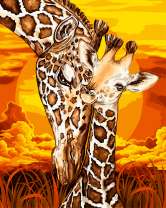 Маленький жирафик с мамой на закате