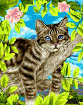 Котенок на ветке цветущего дерева