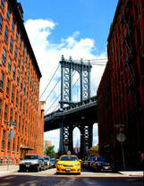 Красивый вид на мост в Нью-Йорке