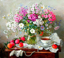 Полевые цветы, чай и яблоки на столе