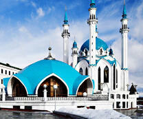 Мечеть Кул Шариф под лучами солнца