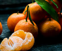 Свежие мандарины только с дерева